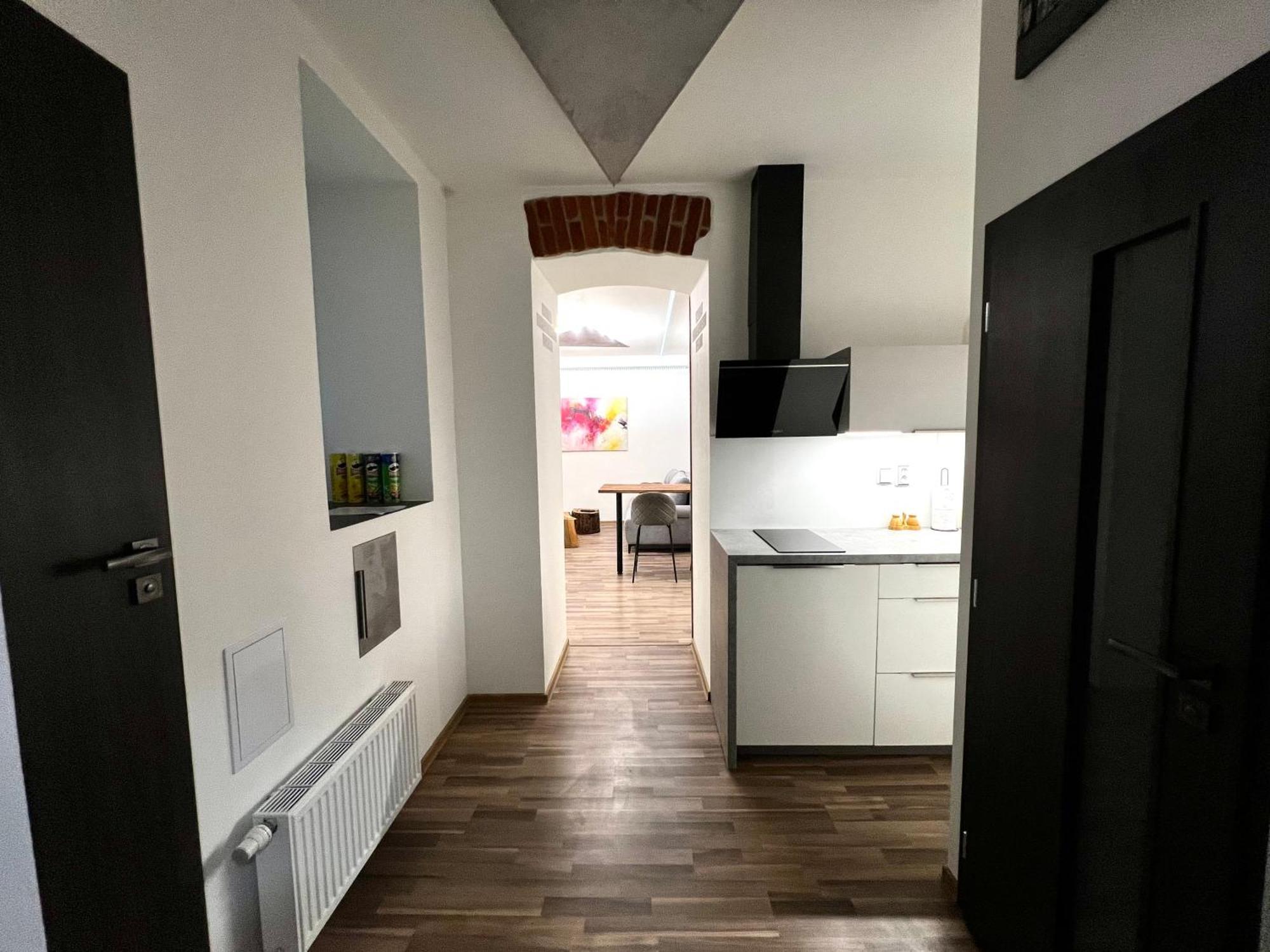 Palackeho Lobby Apartment Оломоуц Экстерьер фото